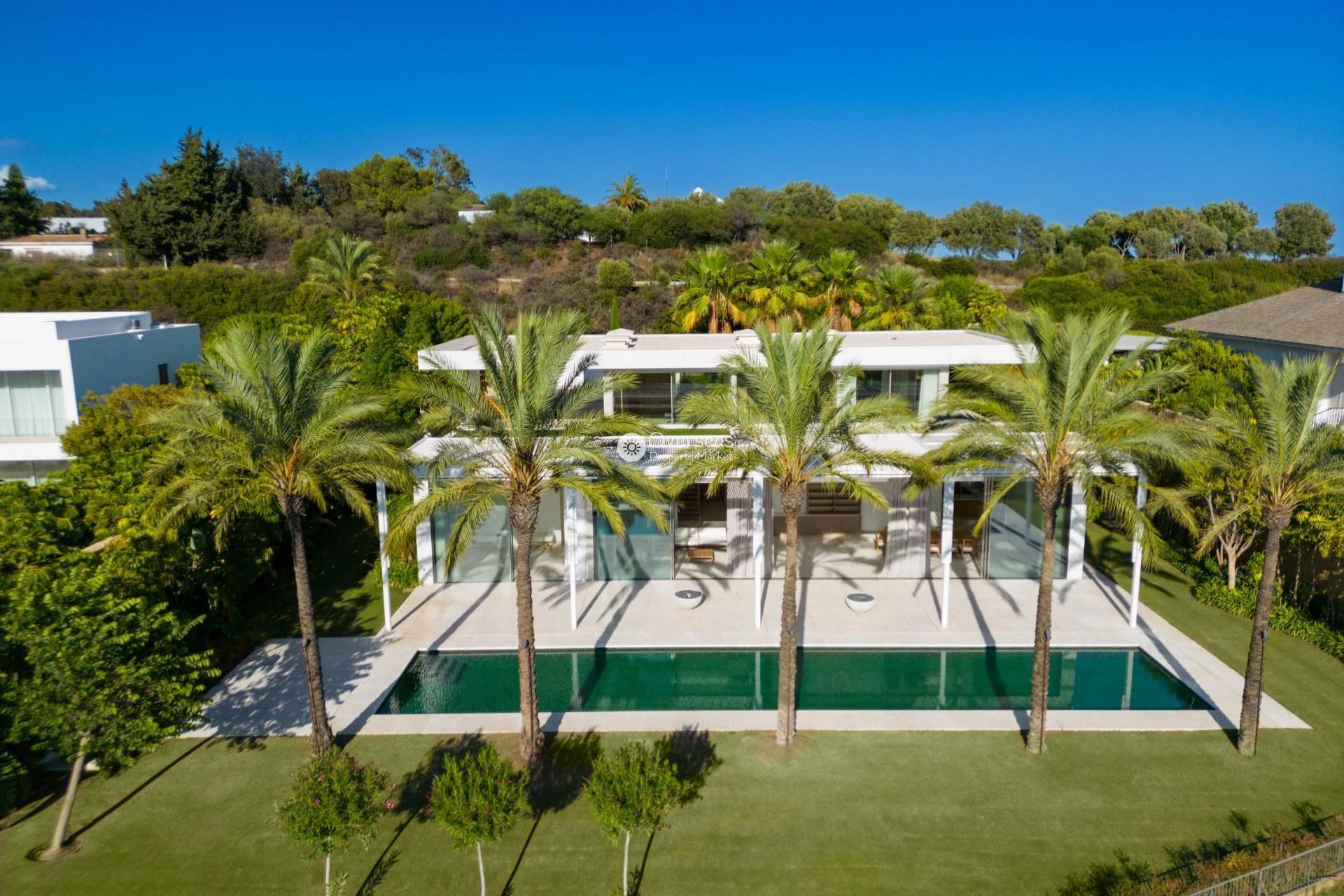 Nowy budynek - Villa -
Casares - Pedregales