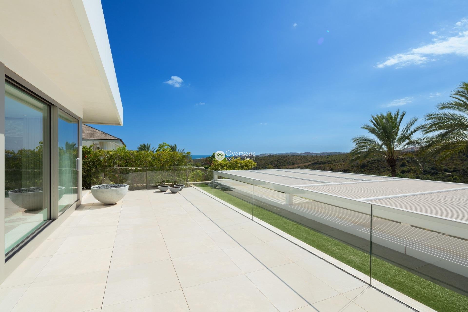 Nowy budynek - Villa -
Casares - Pedregales
