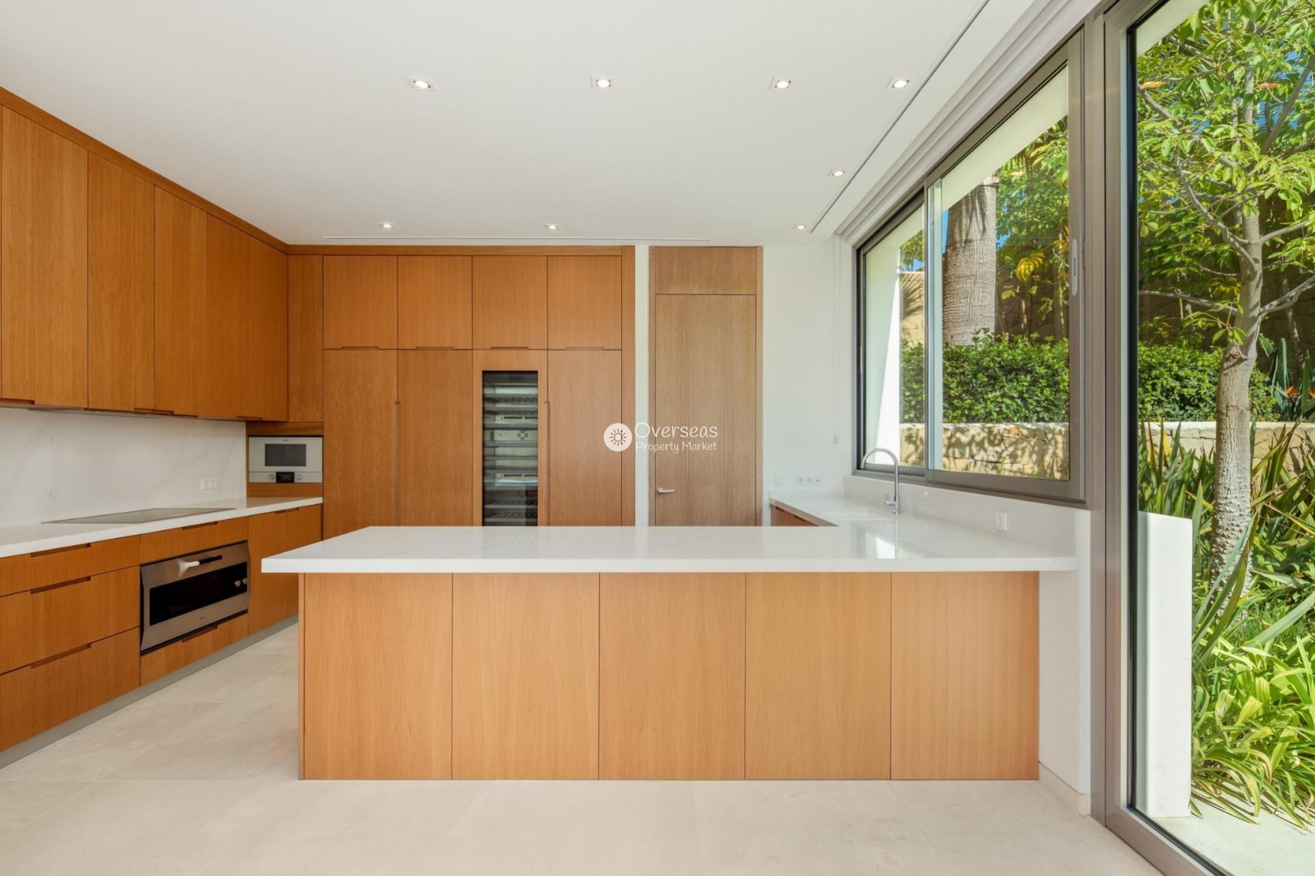 Nowy budynek - Villa -
Casares - Pedregales