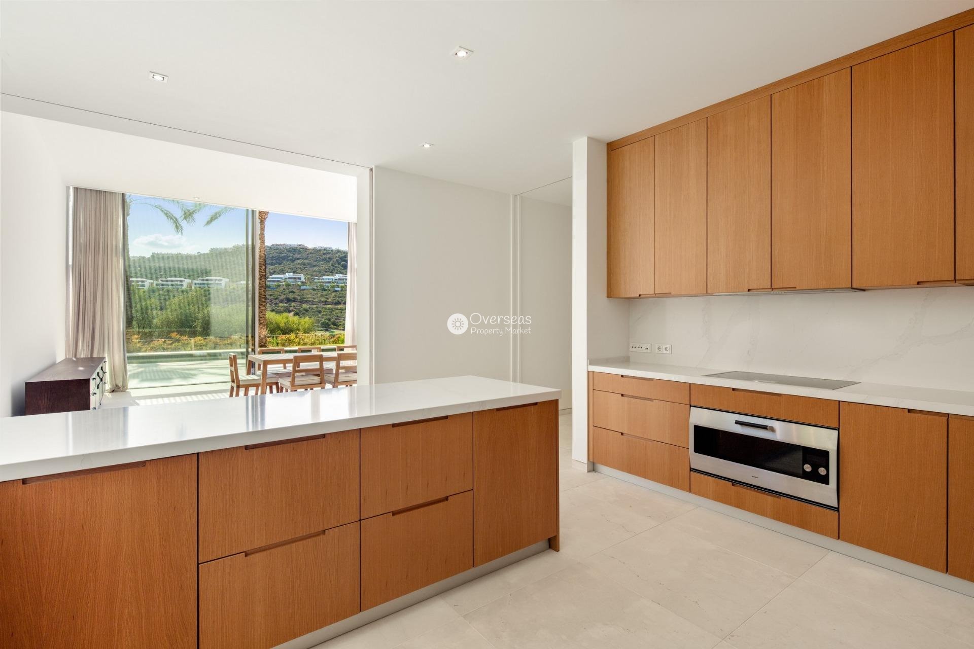 Nowy budynek - Villa -
Casares - Pedregales
