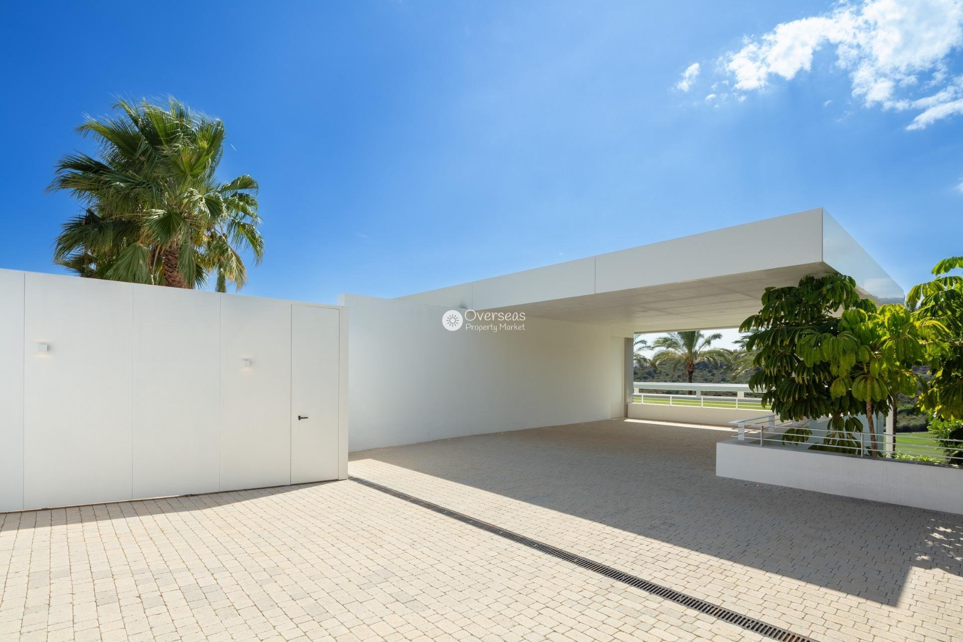 Nowy budynek - Villa -
Casares - Pedregales