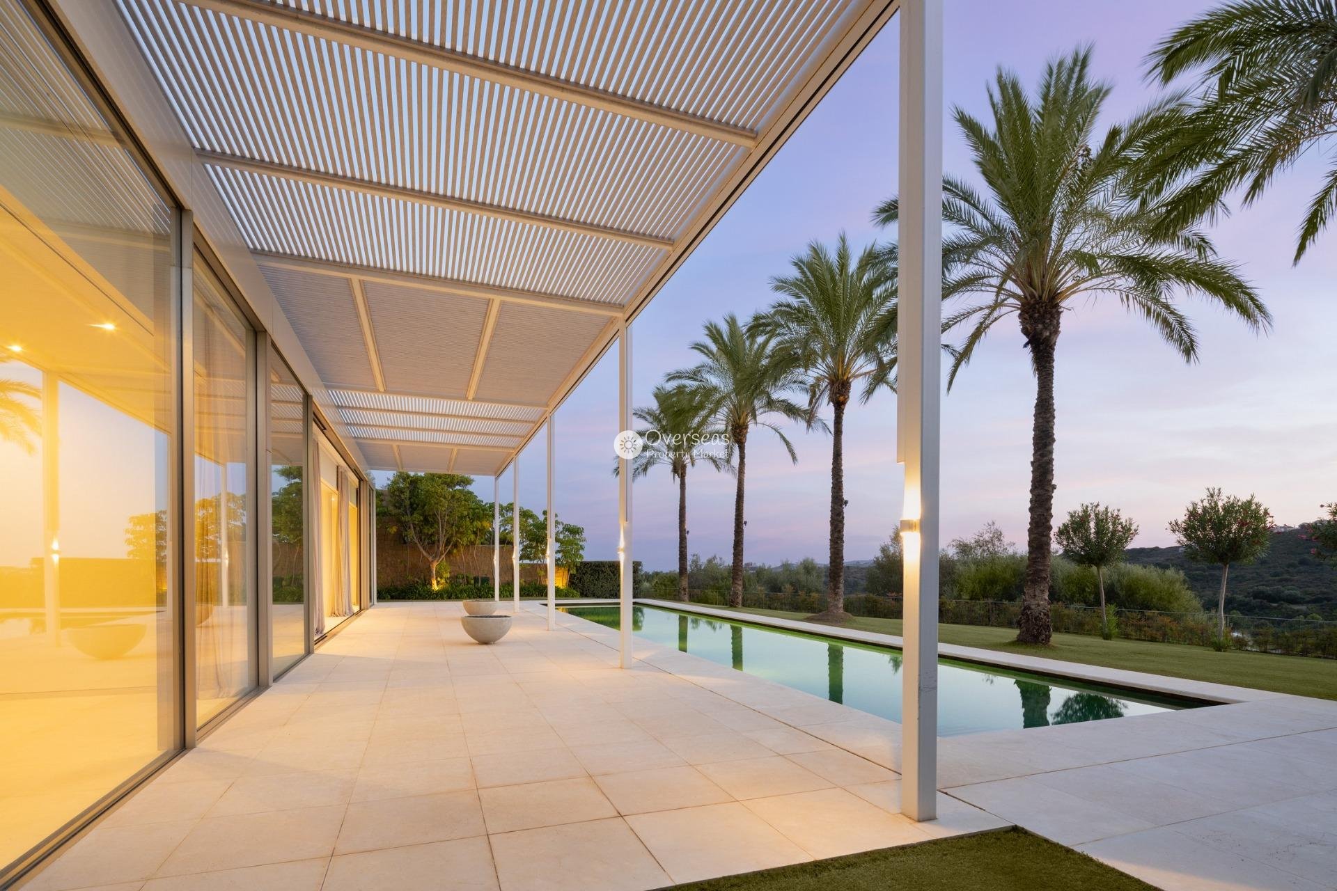 Nowy budynek - Villa -
Casares - Pedregales