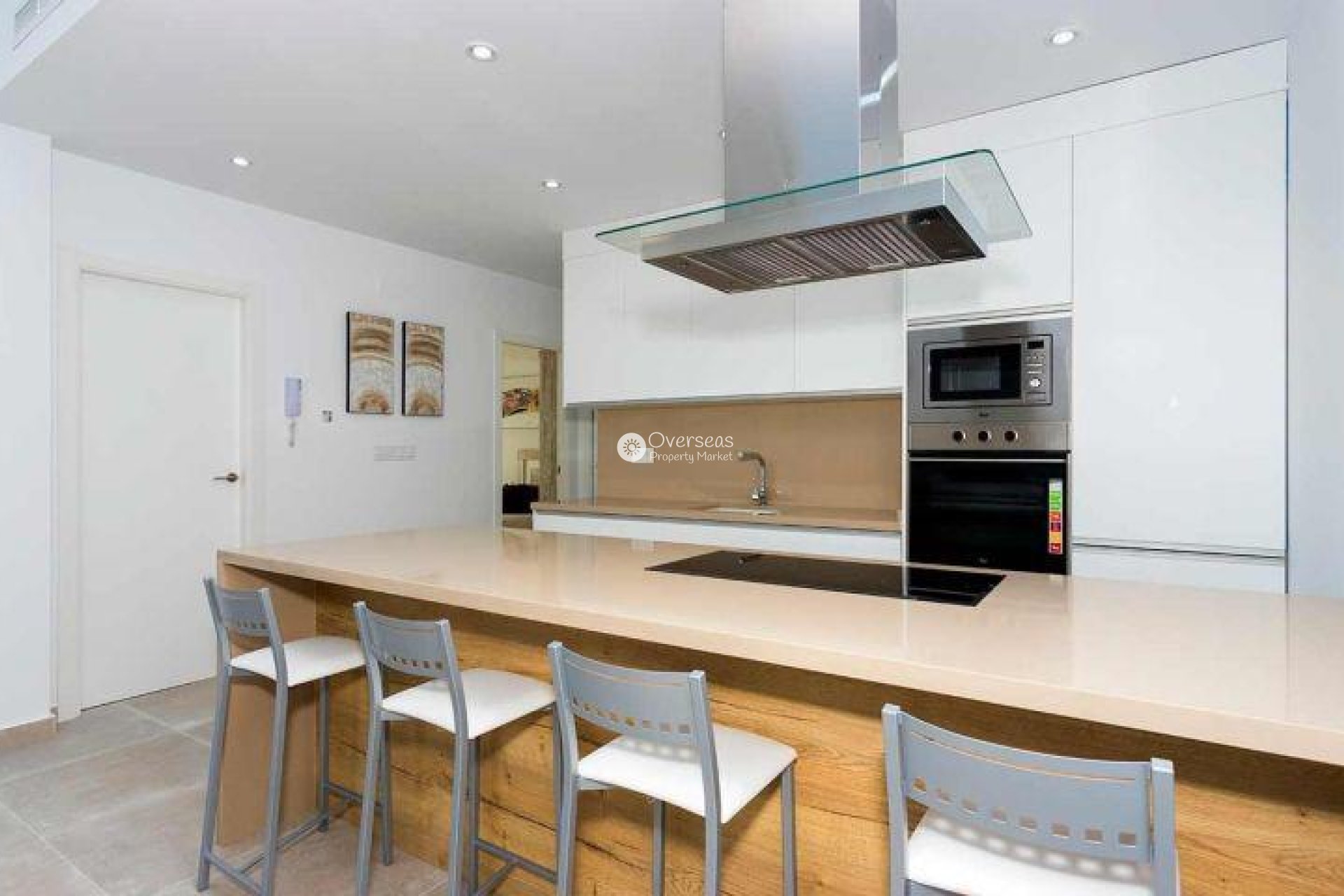 Nowy budynek - Villa -
Daya Nueva