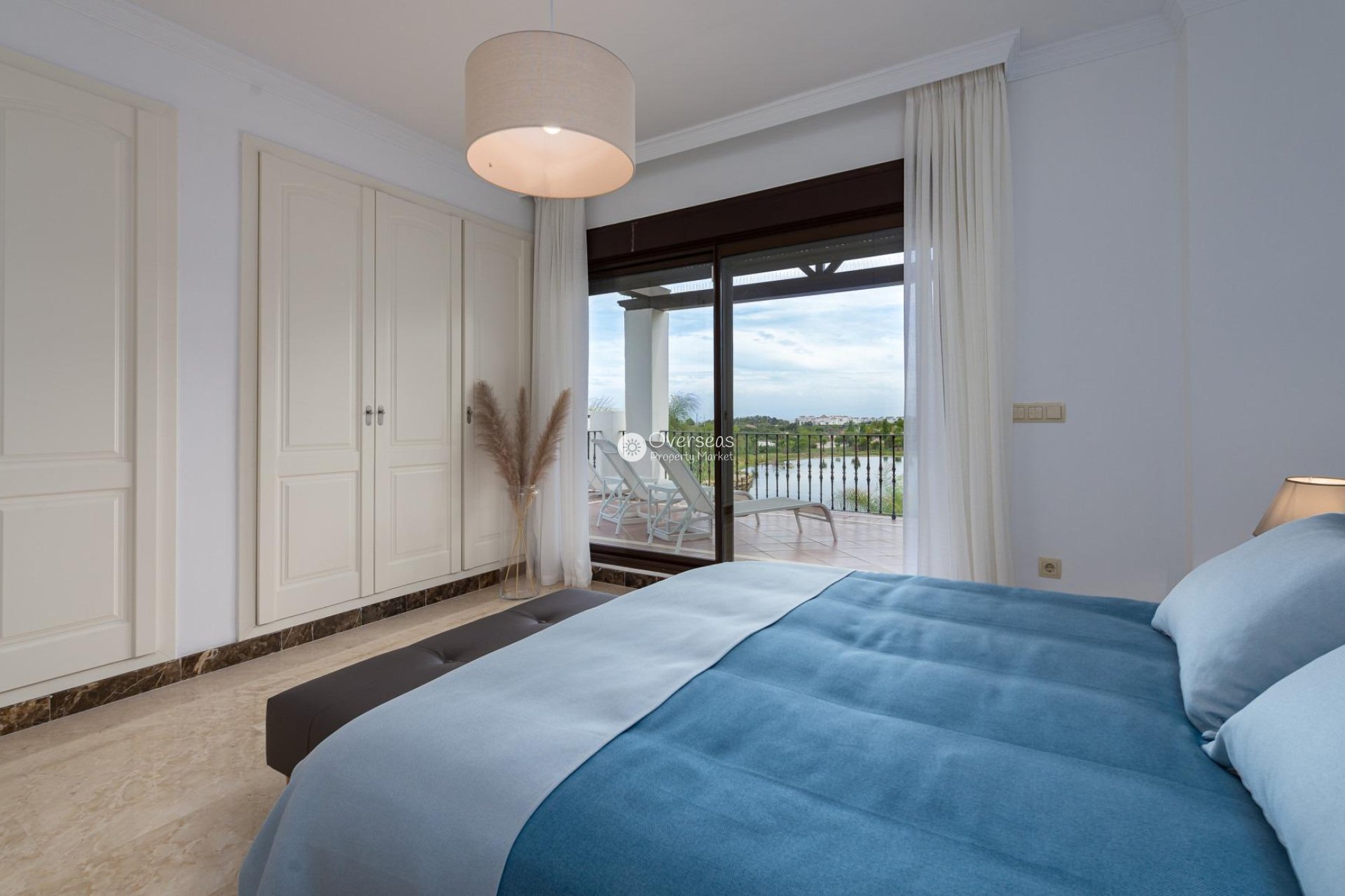 Nowy budynek - Villa -
Estepona