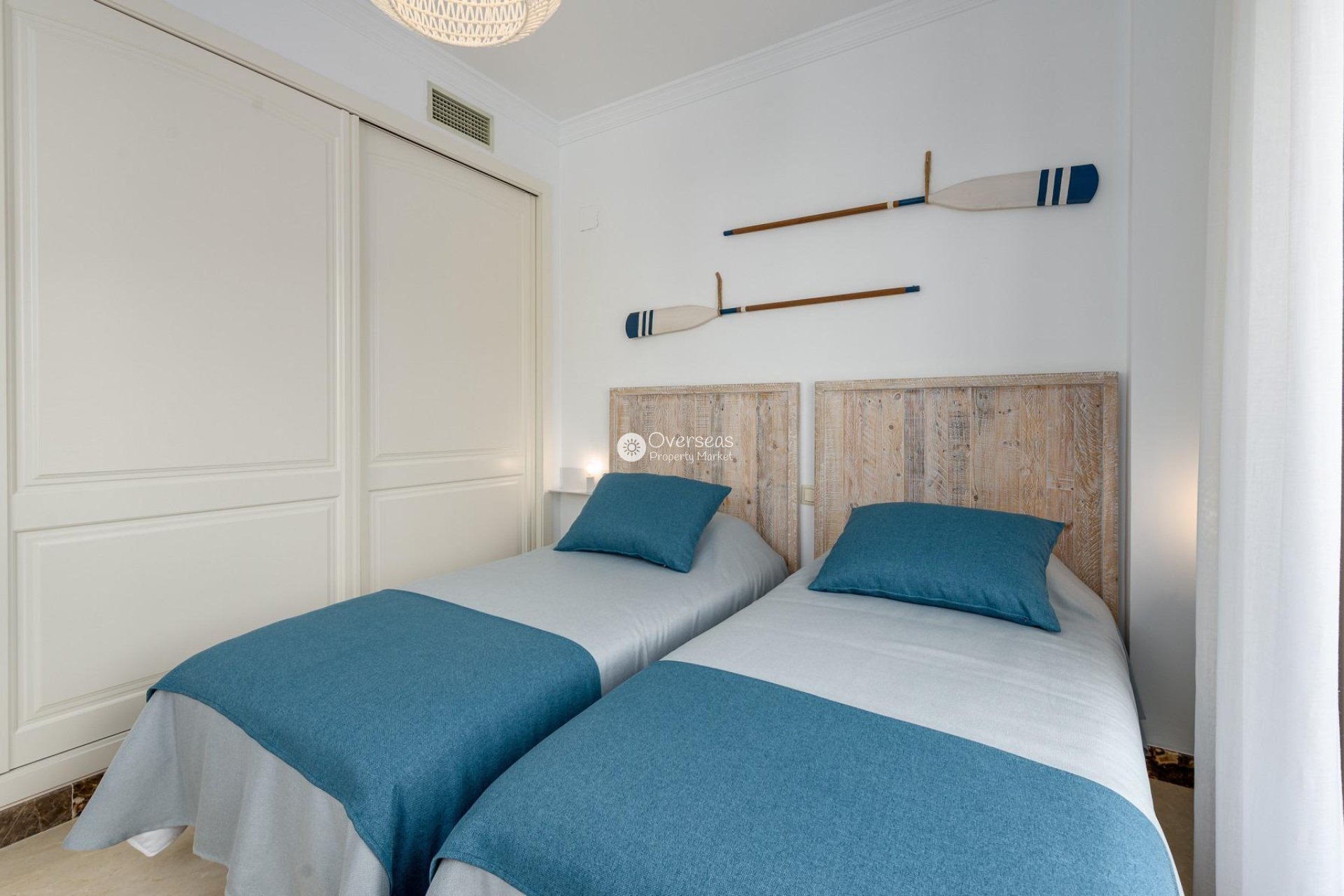 Nowy budynek - Villa -
Estepona