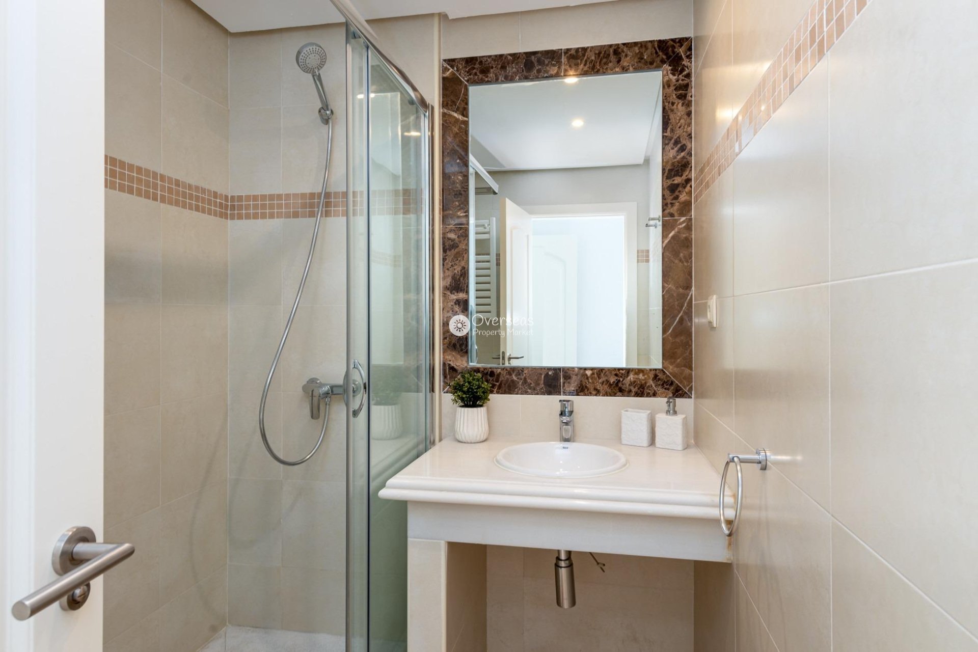 Nowy budynek - Villa -
Estepona