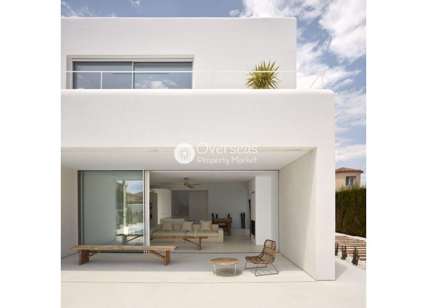 Nowy budynek - Villa -
Estepona