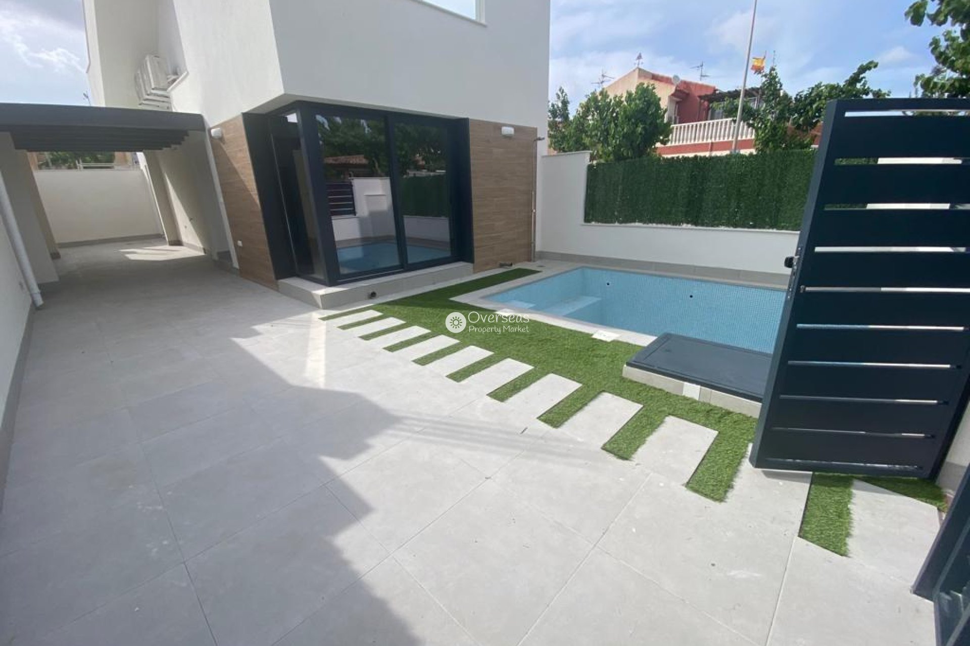 Nowy budynek - Villa -
Los Alcazares - La Concha