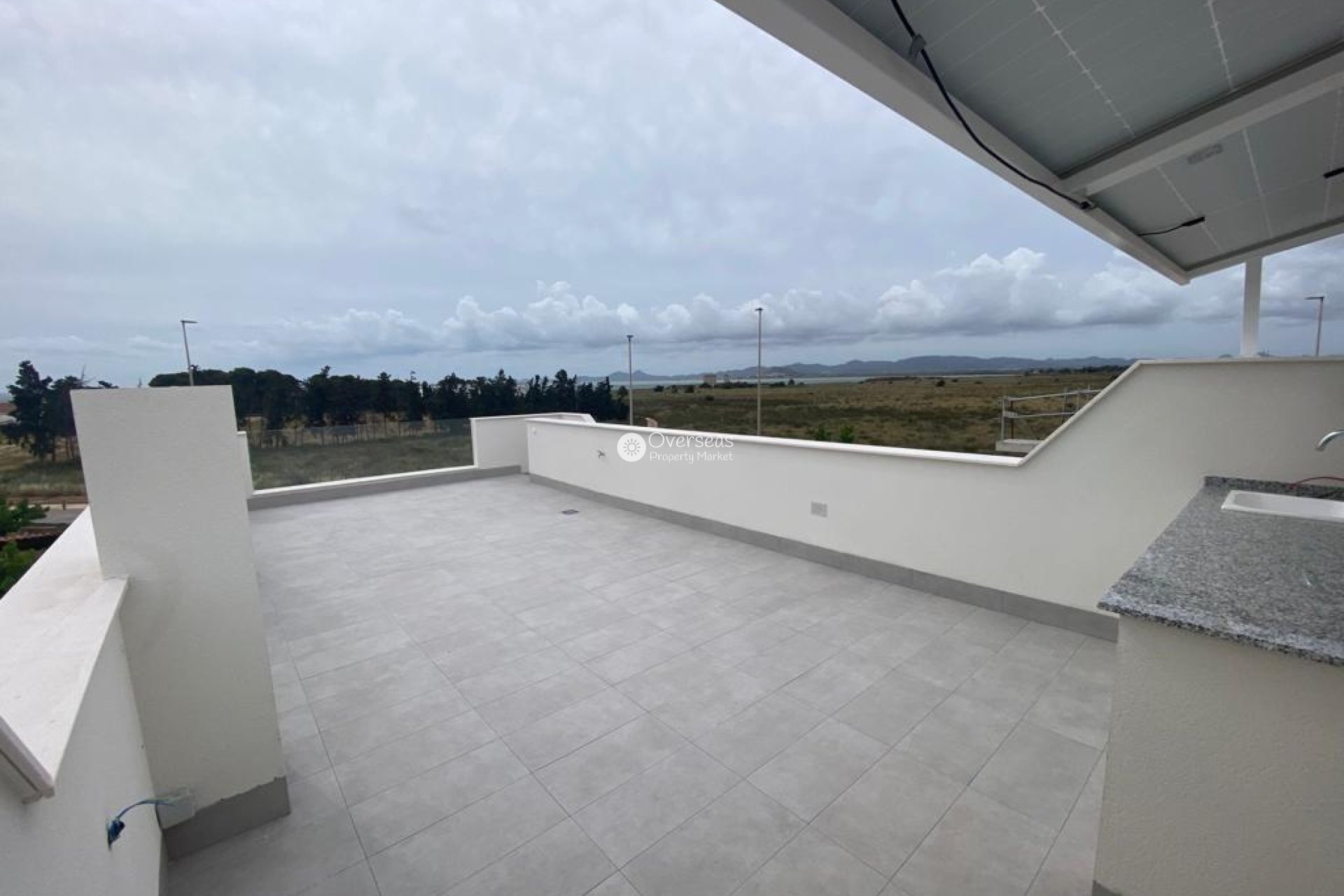 Nowy budynek - Villa -
Los Alcazares - La Concha