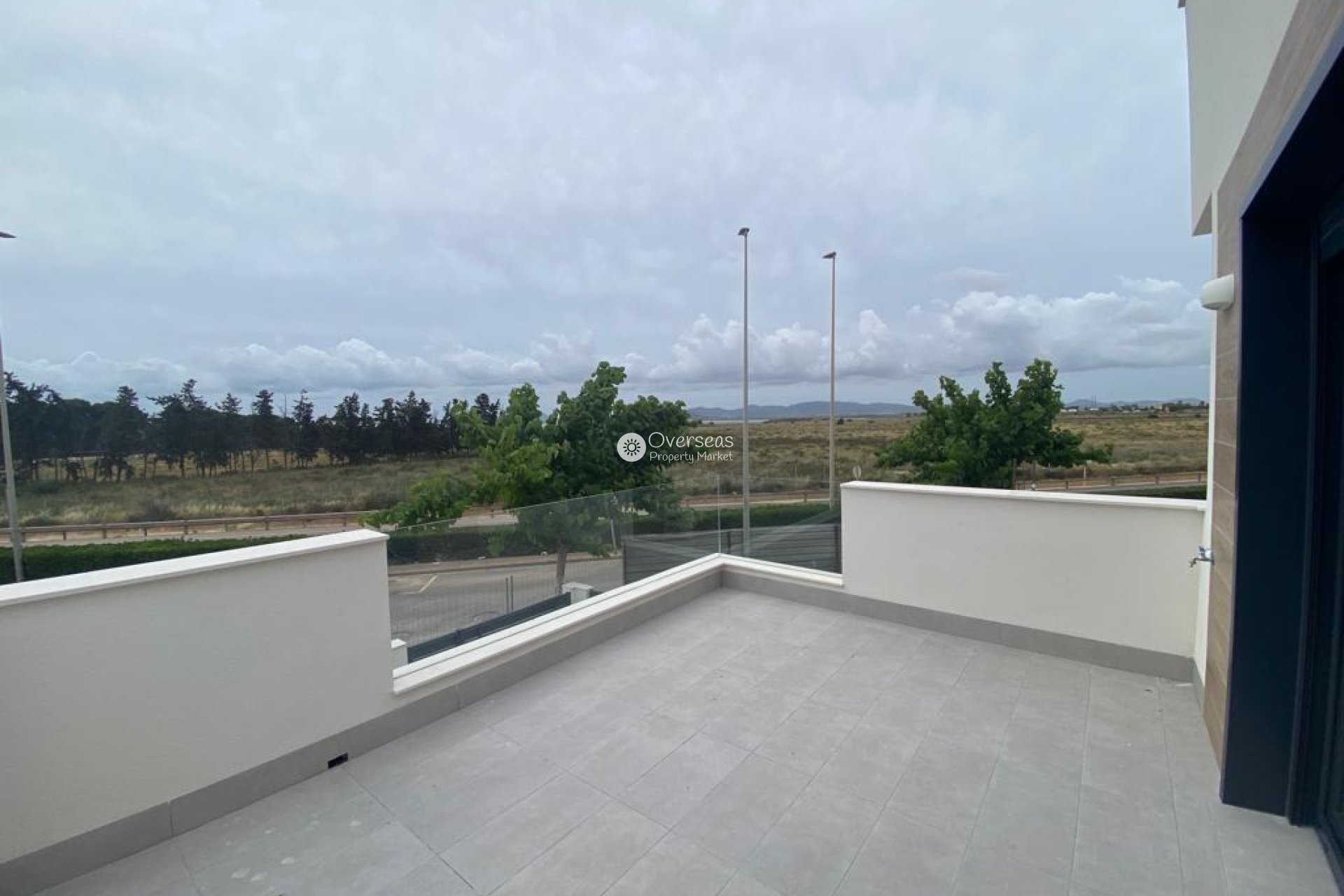 Nowy budynek - Villa -
Los Alcazares - La Concha