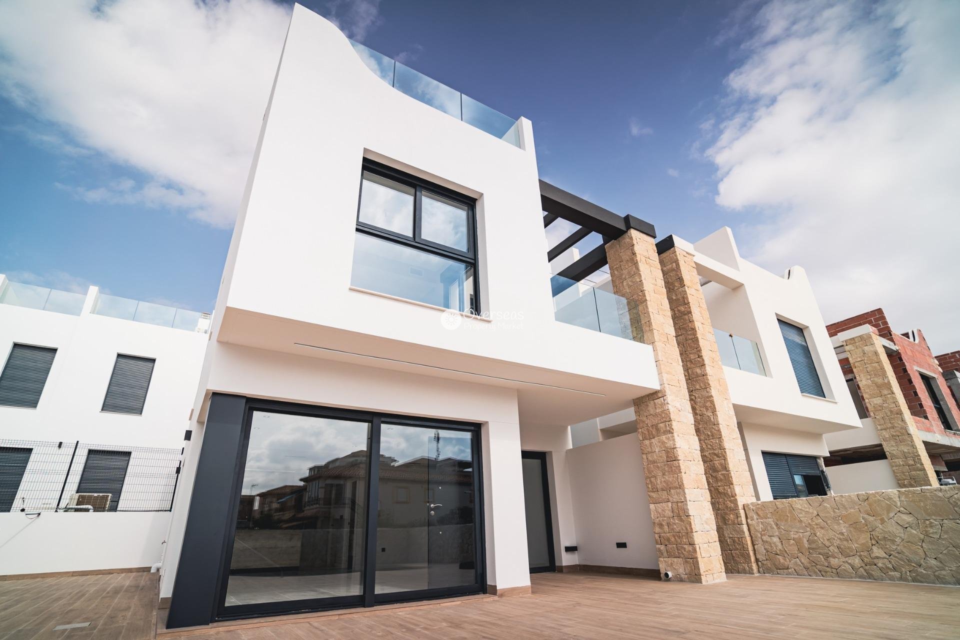 Nowy budynek - Villa -
Orihuela Costa - Punta Prima
