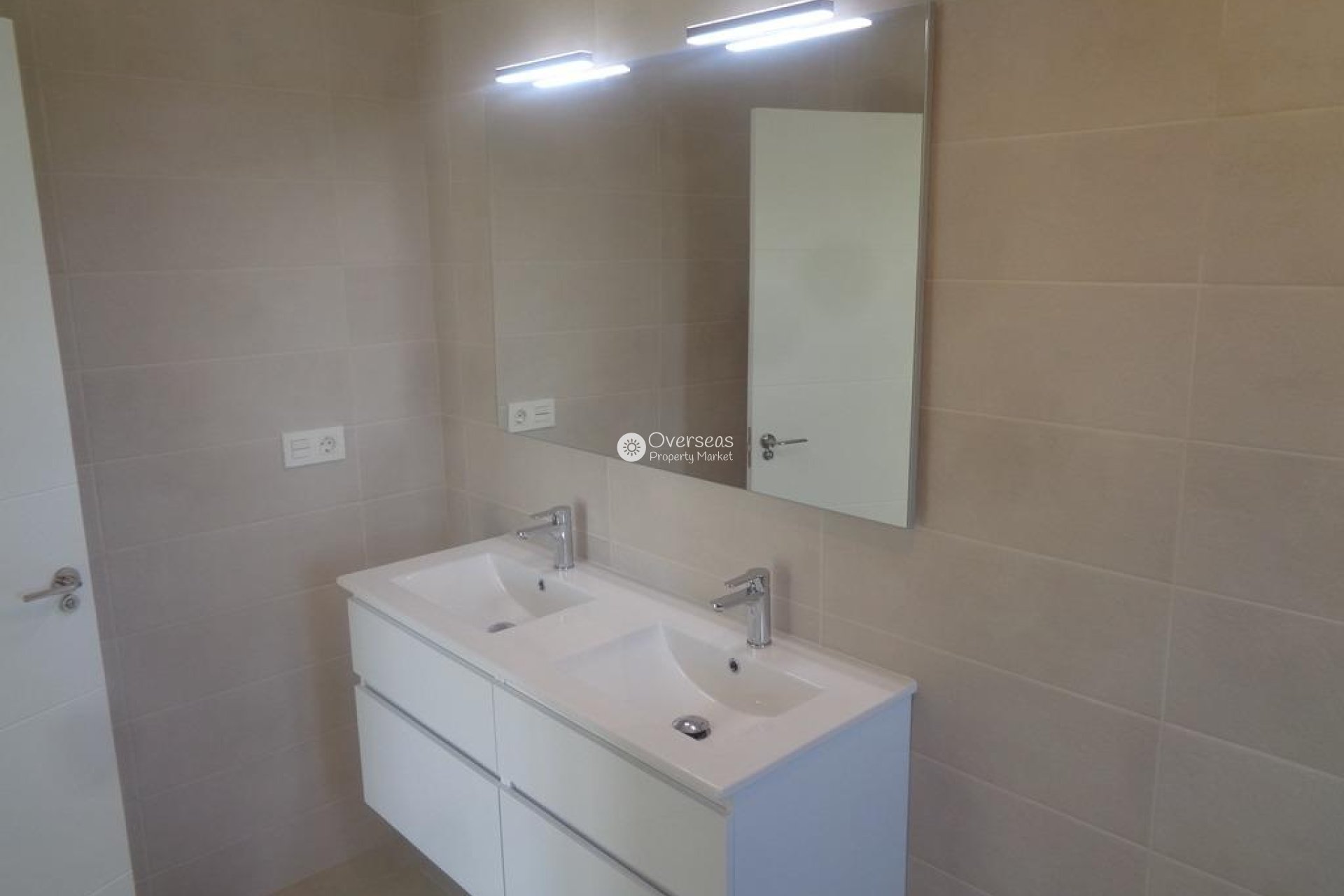 Nowy budynek - Villa -
Pinoso