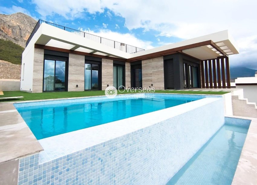 Nowy budynek - Villa -
Polop