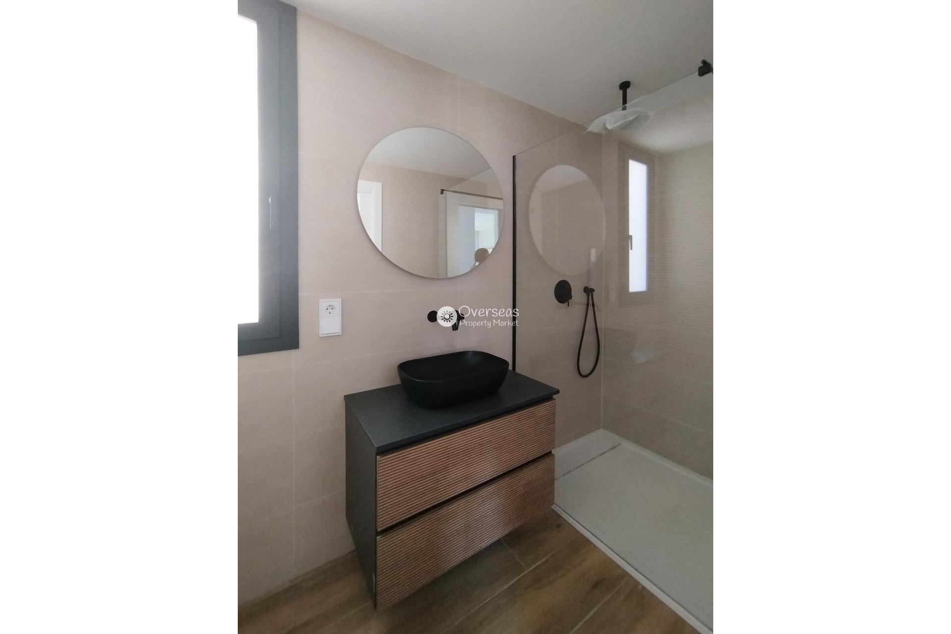 Nowy budynek - Villa -
Polop