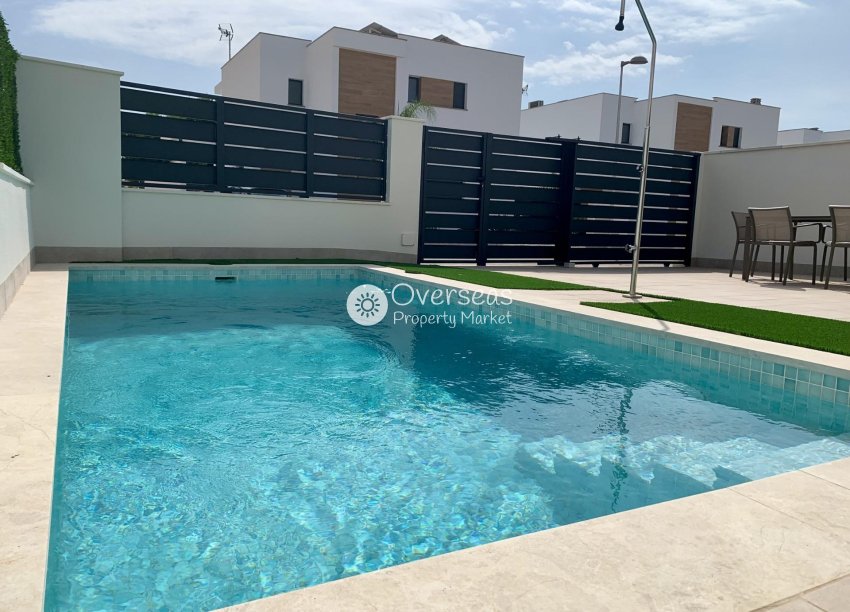 Nowy budynek - Villa -
San Javier - Roda Golf