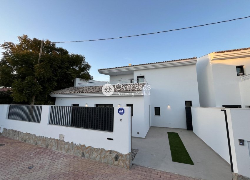 Nowy budynek - Villa -
San Pedro del Pinatar - Lo Pagan