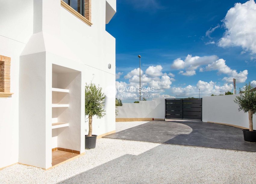 Obra nueva - Adosado -
Cox