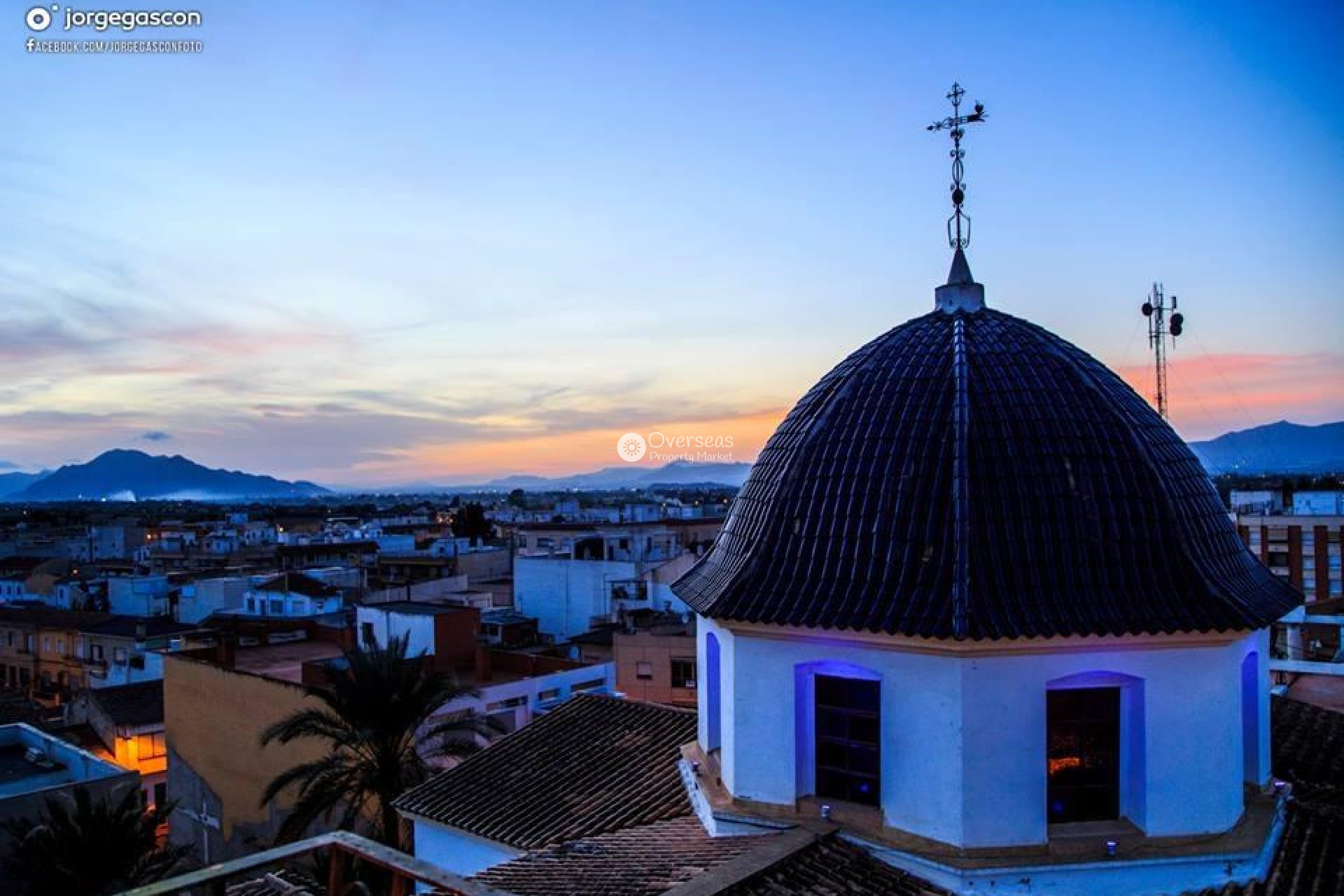 Obra nueva - Adosado -
Dolores