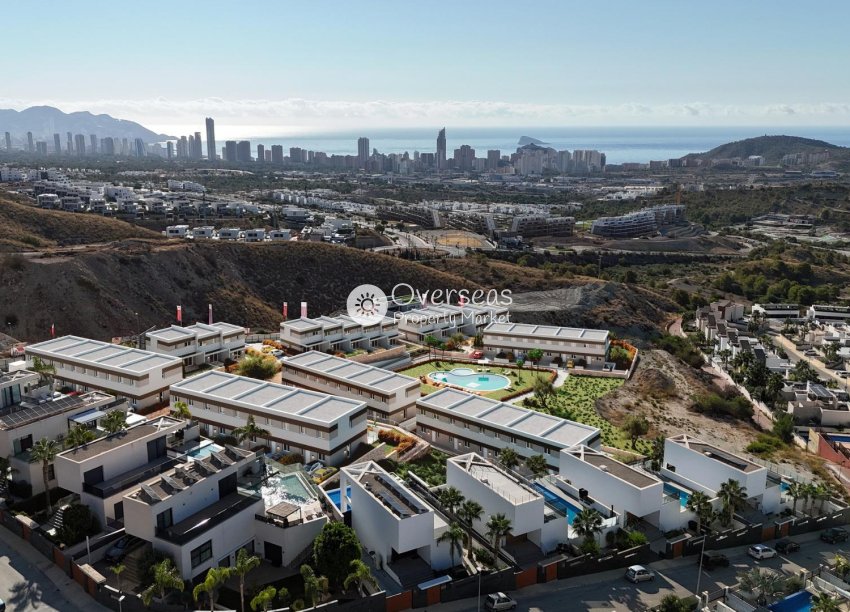 Obra nueva - Adosado -
Finestrat