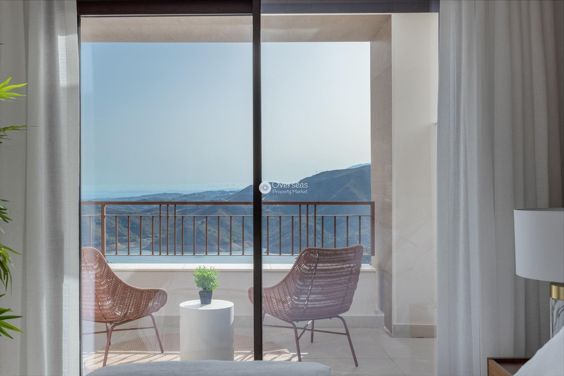 Obra nueva - Adosado -
Istán