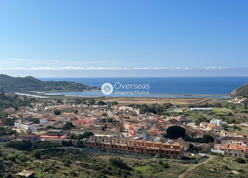 Obra nueva - Adosado -
La Union