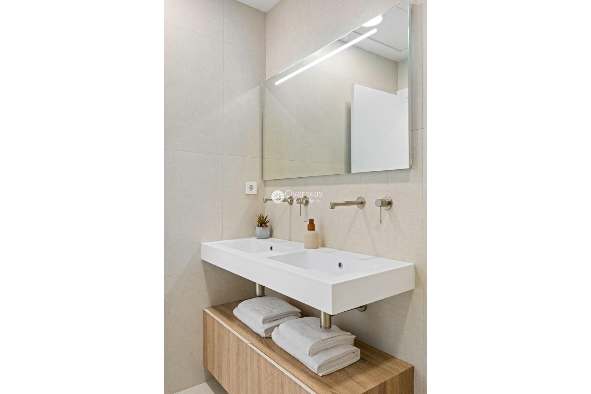 Obra nueva - Adosado -
Los Alcazares