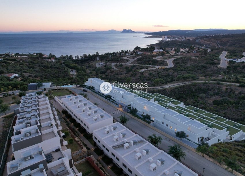 Obra nueva - Adosado -
Manilva