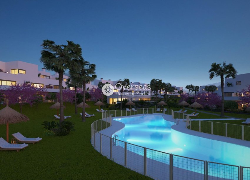 Obra nueva - Apartamento / piso -
Estepona