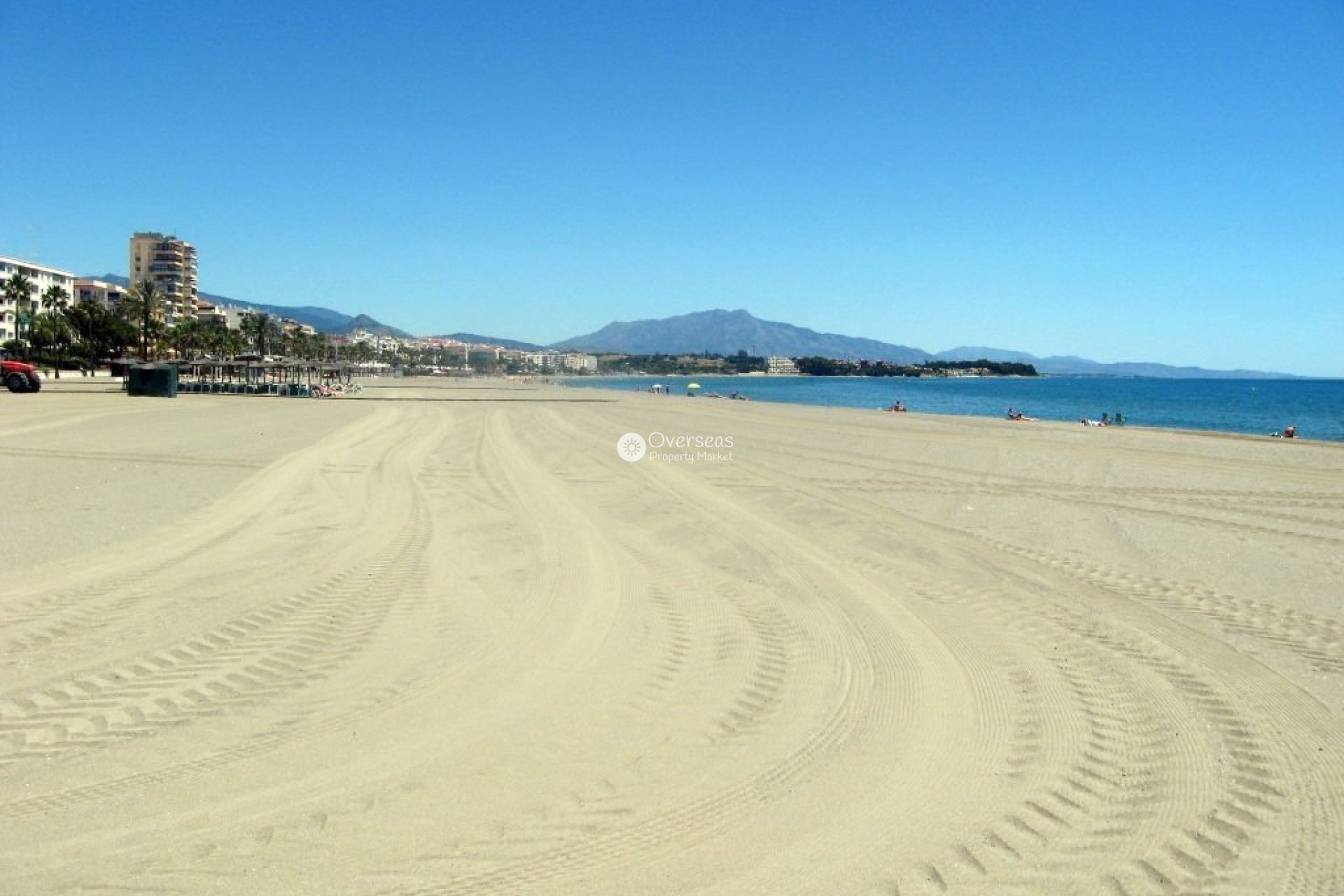 Obra nueva - Apartamento / piso -
Estepona