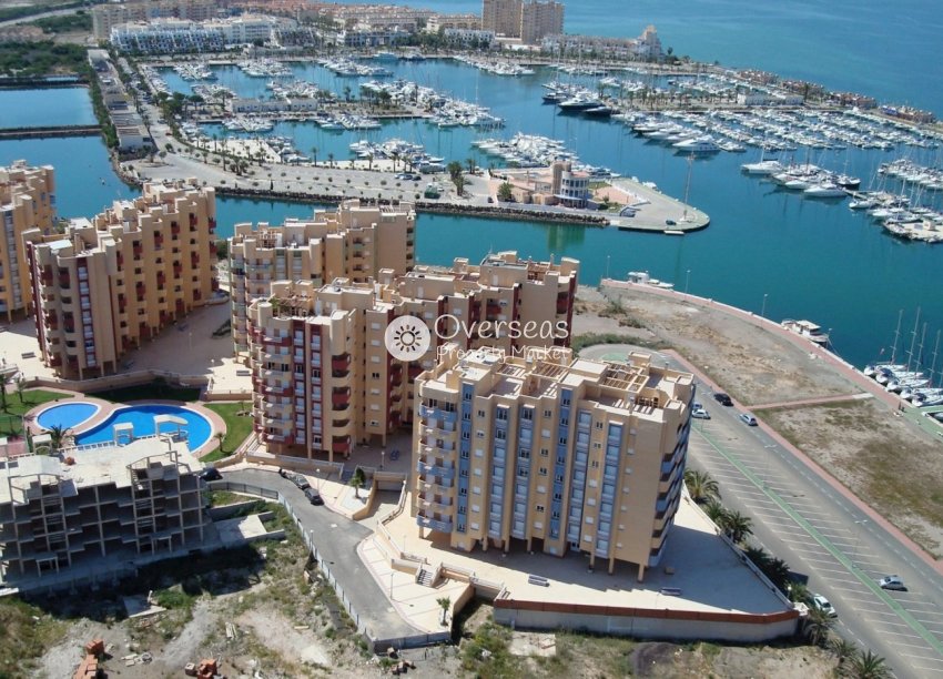 Obra nueva - Apartamento / piso -
La Manga del Mar Menor