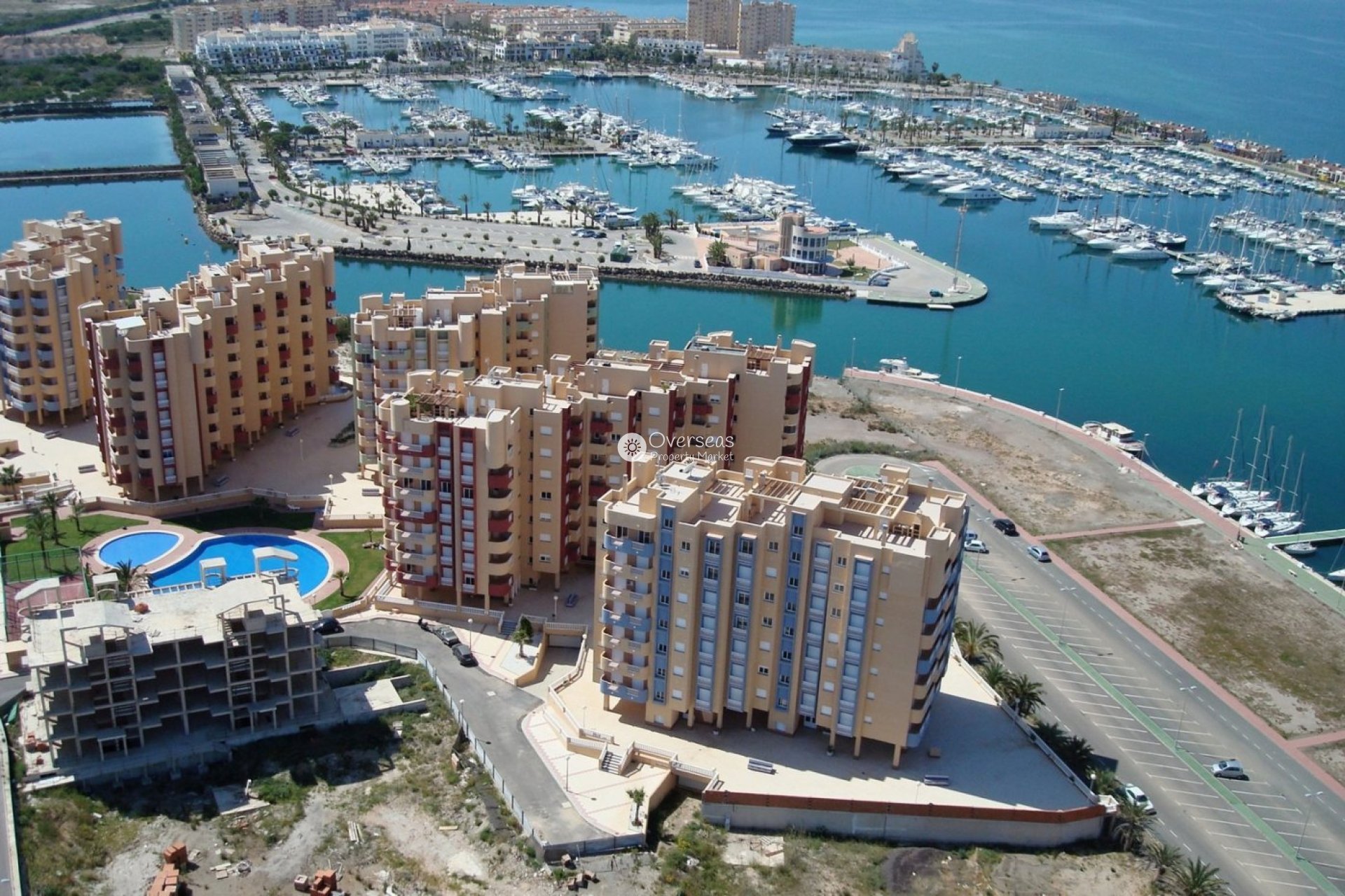 Obra nueva - Apartamento / piso -
La Manga del Mar Menor