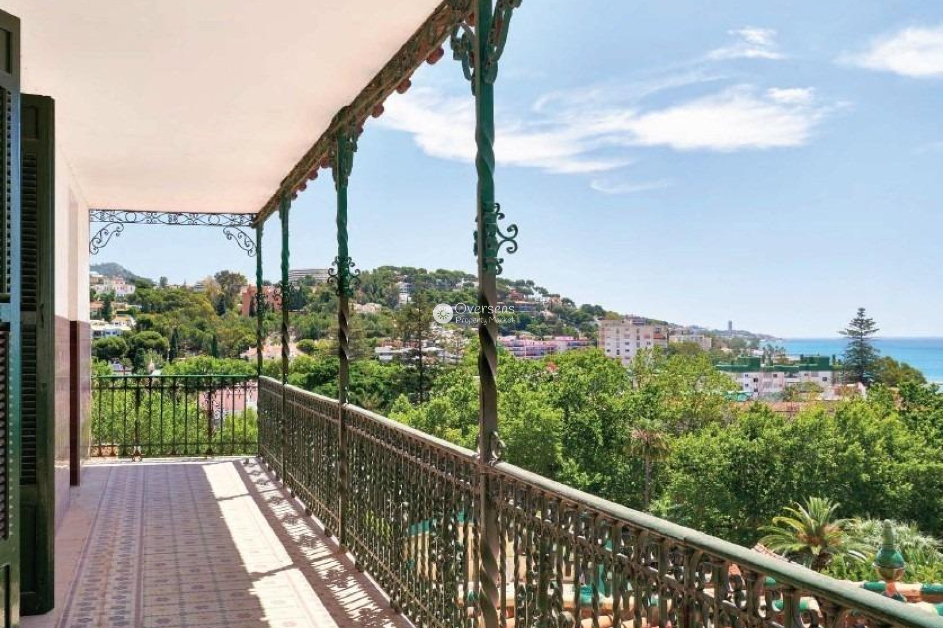 Obra nueva - Apartamento / piso -
Málaga