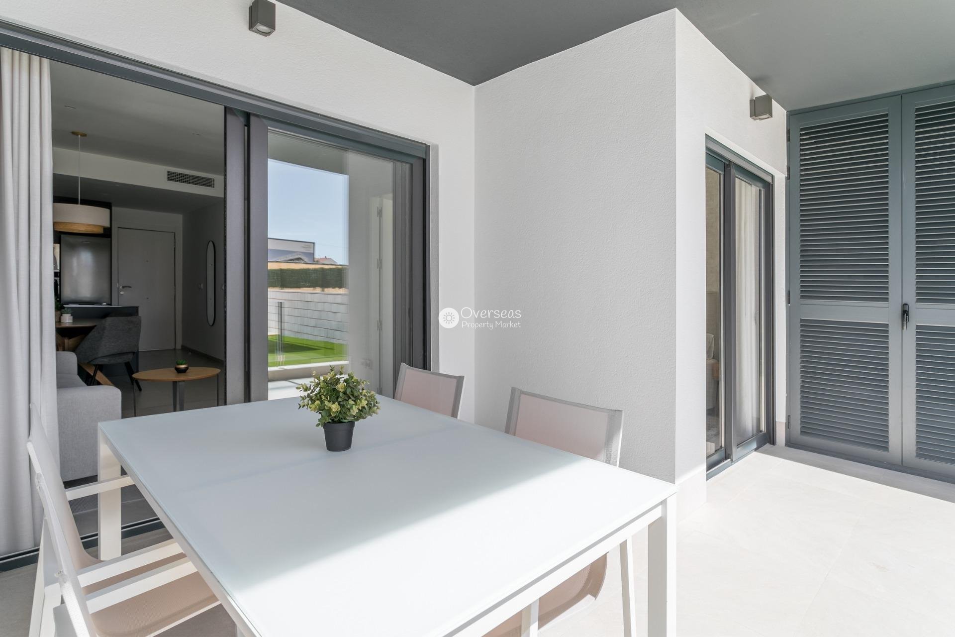 Obra nueva - Apartamento / piso -
Torrevieja