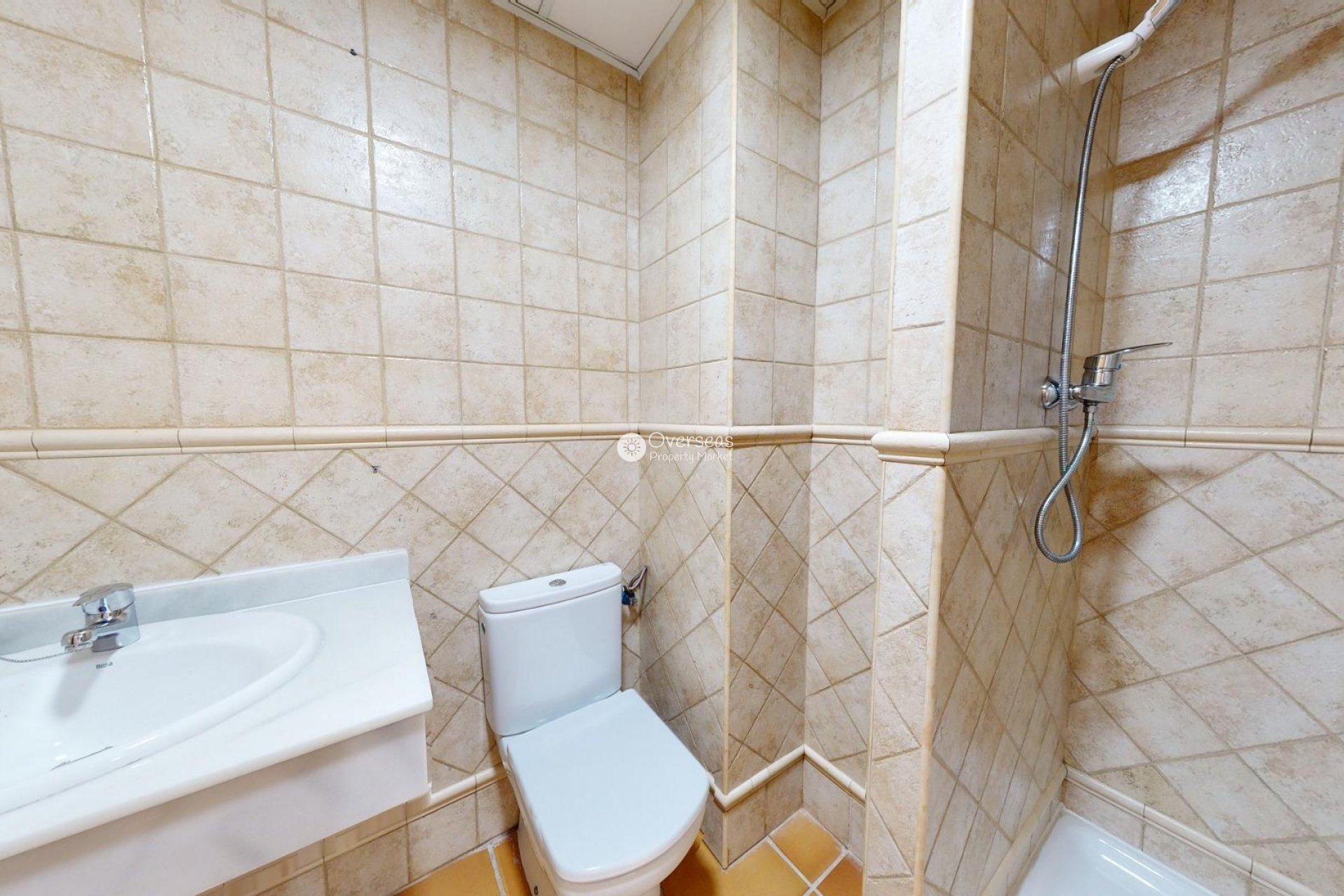 Obra nueva - Ático -
Archena