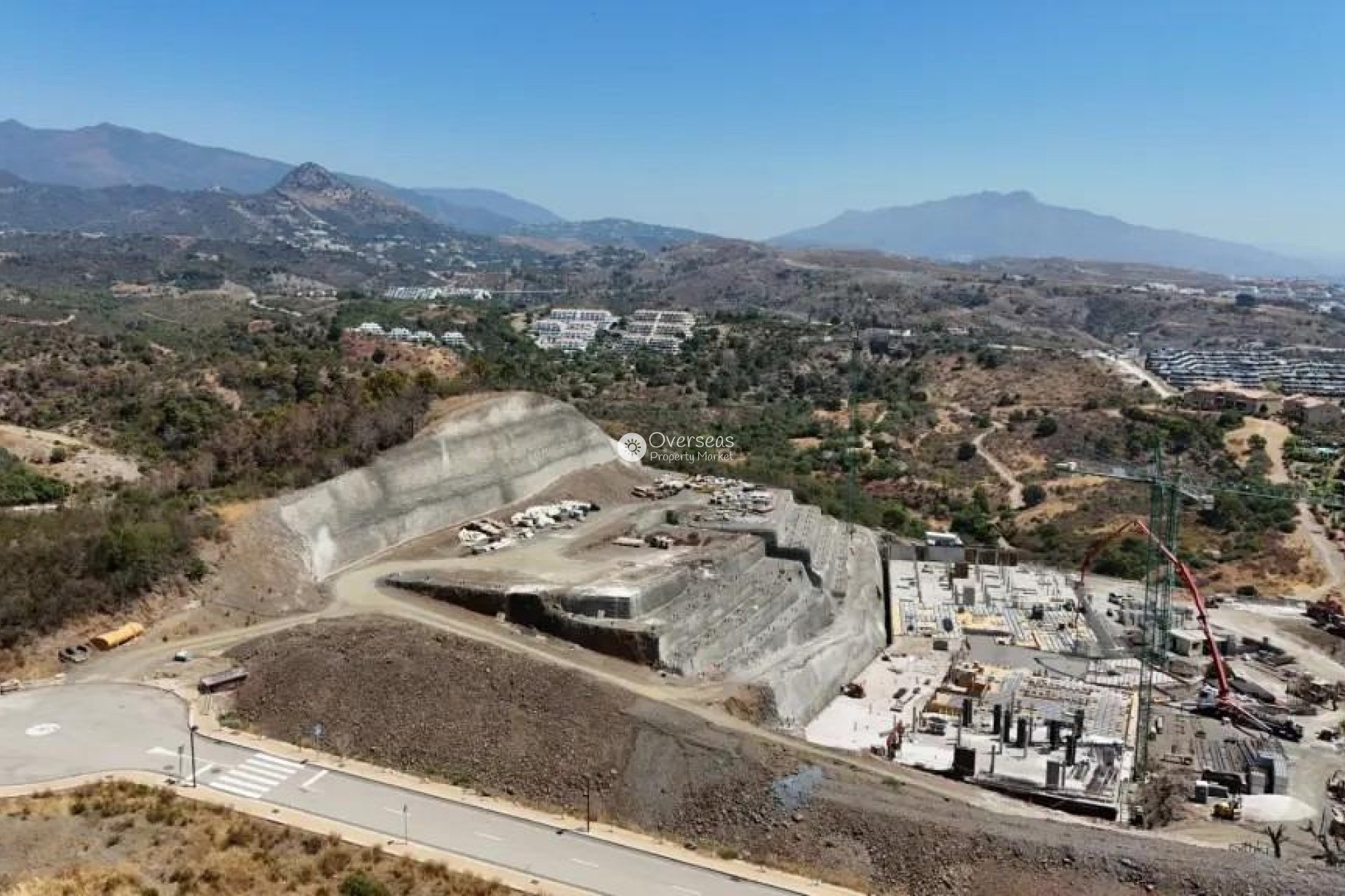 Obra nueva - Ático -
Estepona