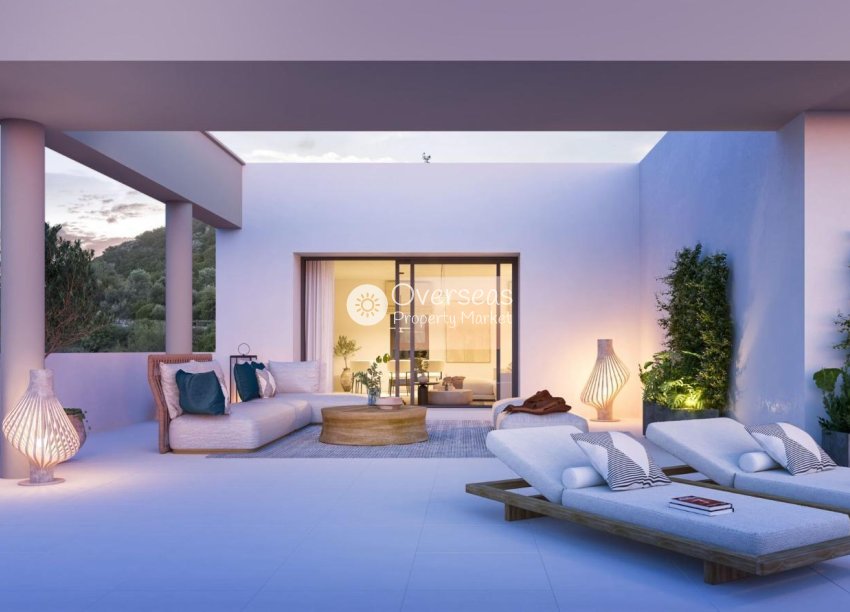 Obra nueva - Ático -
Estepona