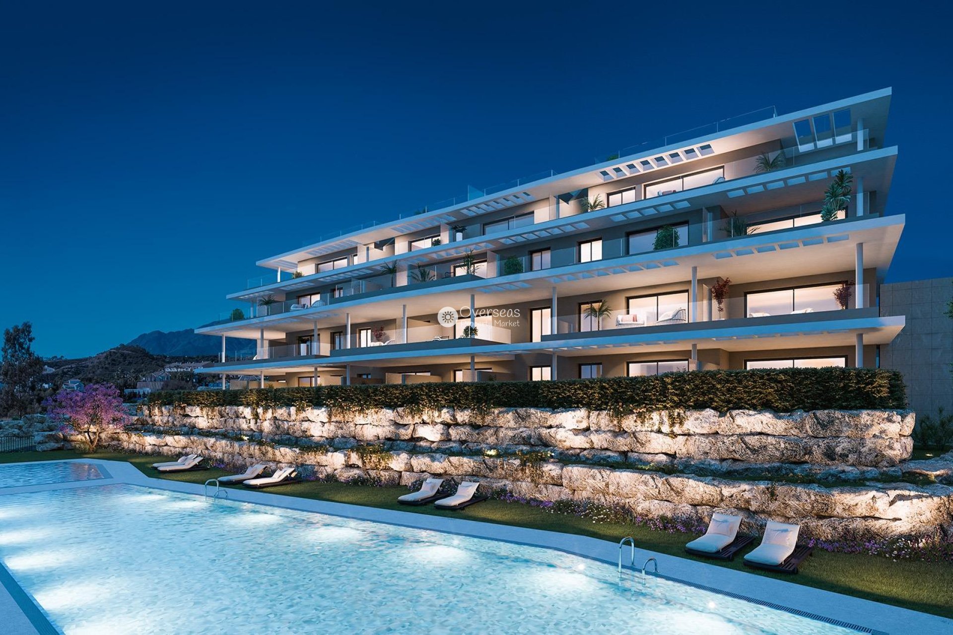 Obra nueva - Ático -
Estepona