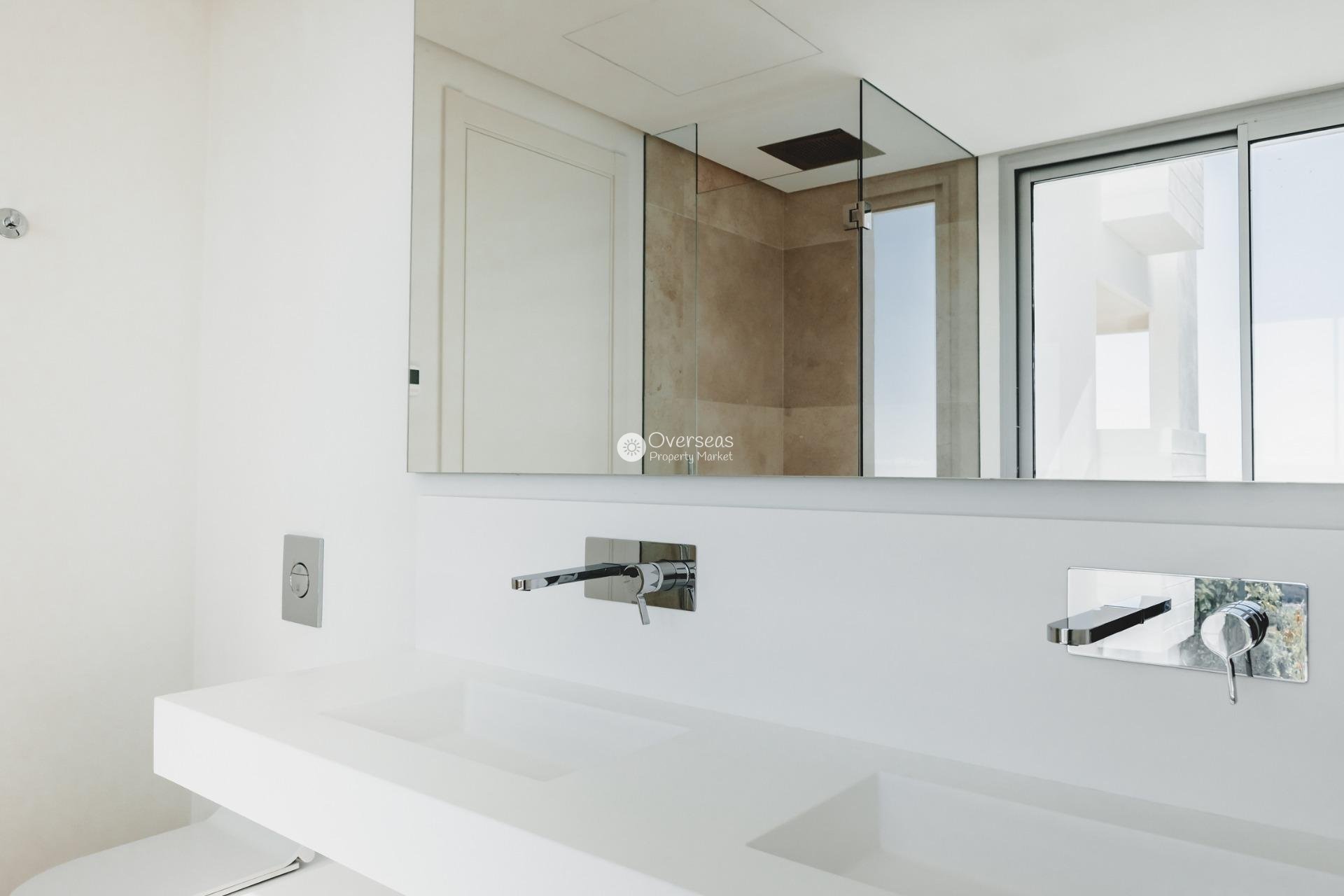 Obra nueva - Ground floor apartment -
Benahavís