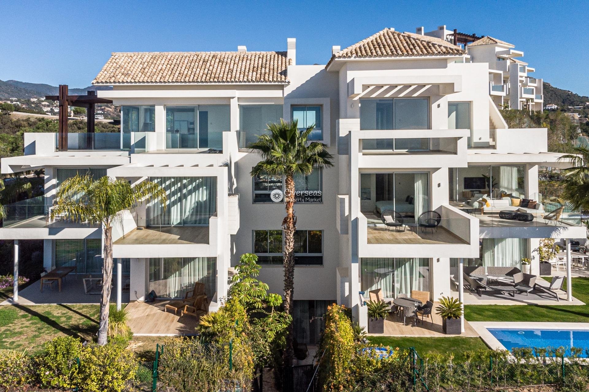 Obra nueva - Ground floor apartment -
Benahavís