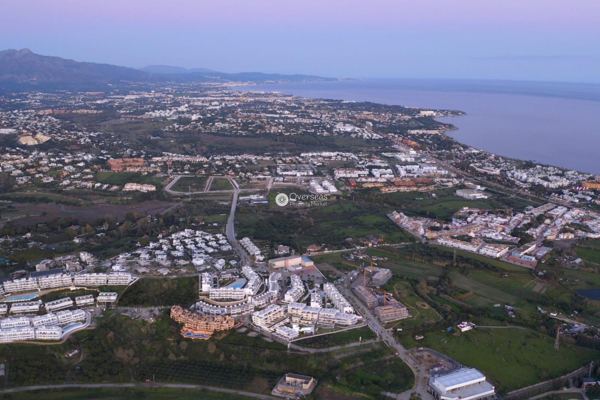 Obra nueva - Ground floor apartment -
Estepona