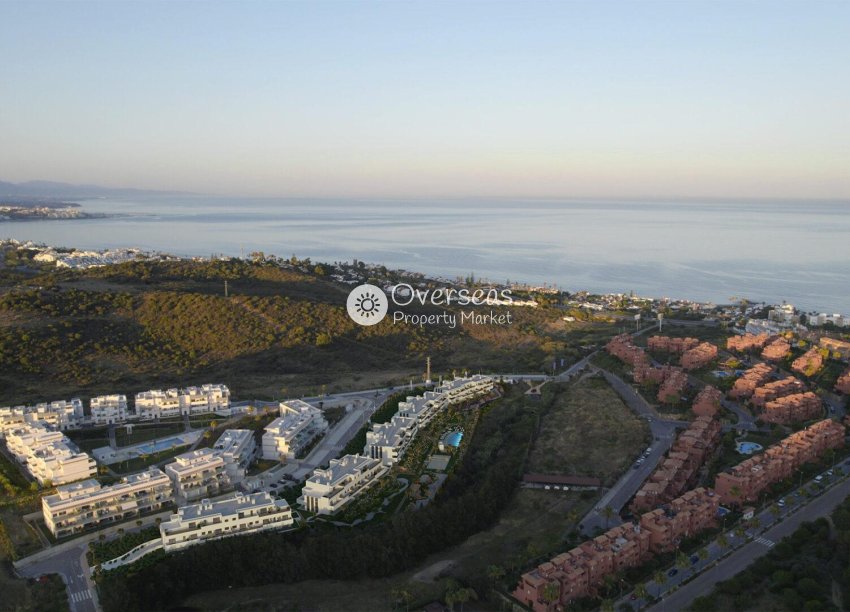 Obra nueva - Ground floor apartment -
Estepona