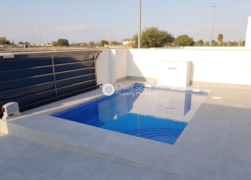 Obra nueva - Semidetached -
Daya Nueva