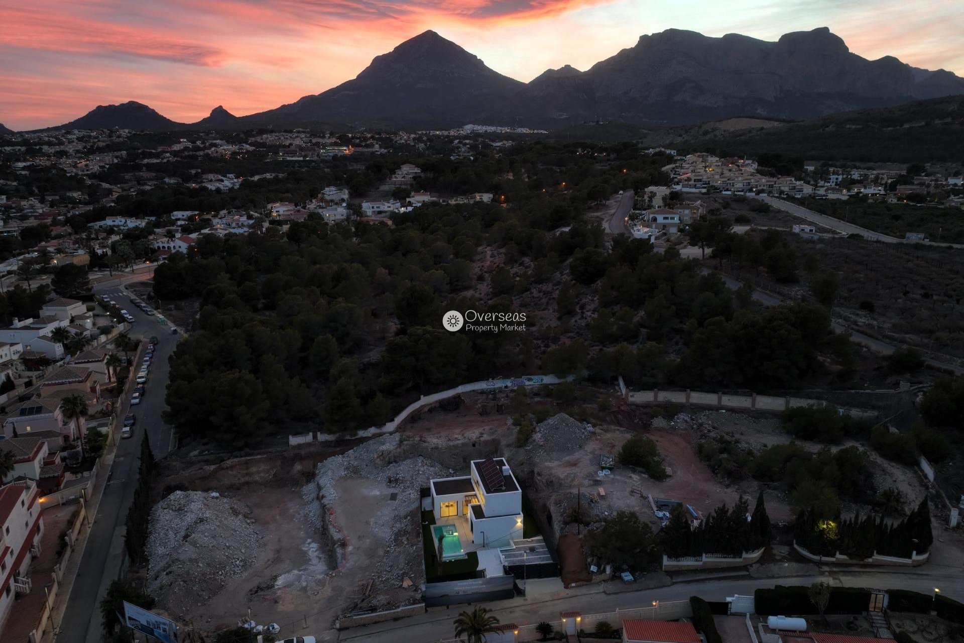 Obra nueva - Villa -
Alfas del Pí - Escandinavia