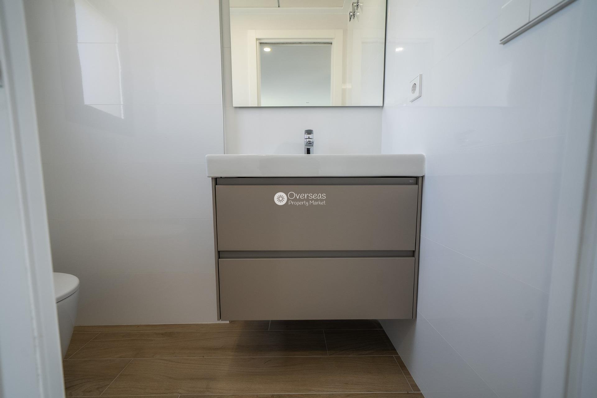 Obra nueva - Villa -
Algorfa