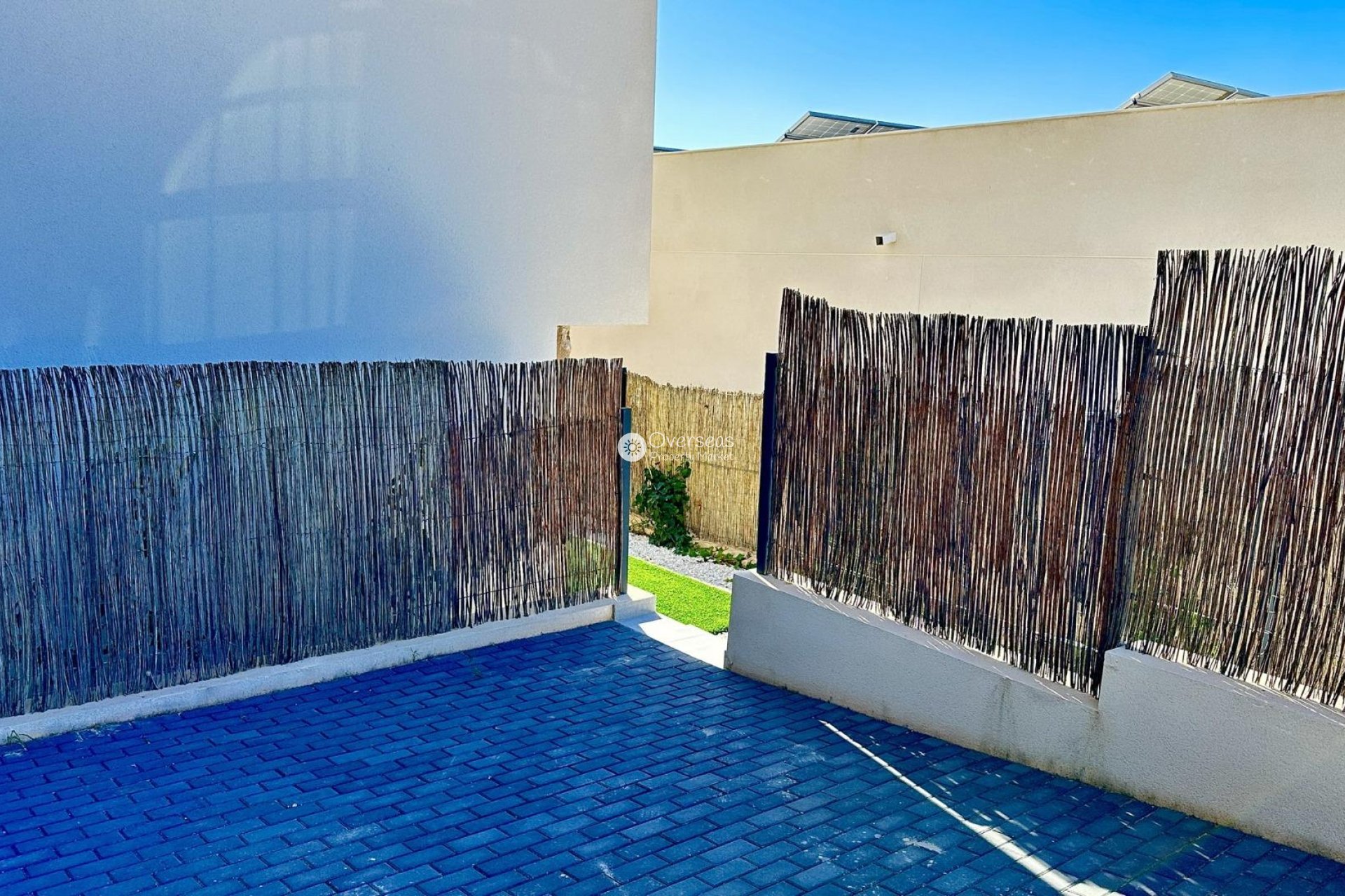 Obra nueva - Villa -
Algorfa