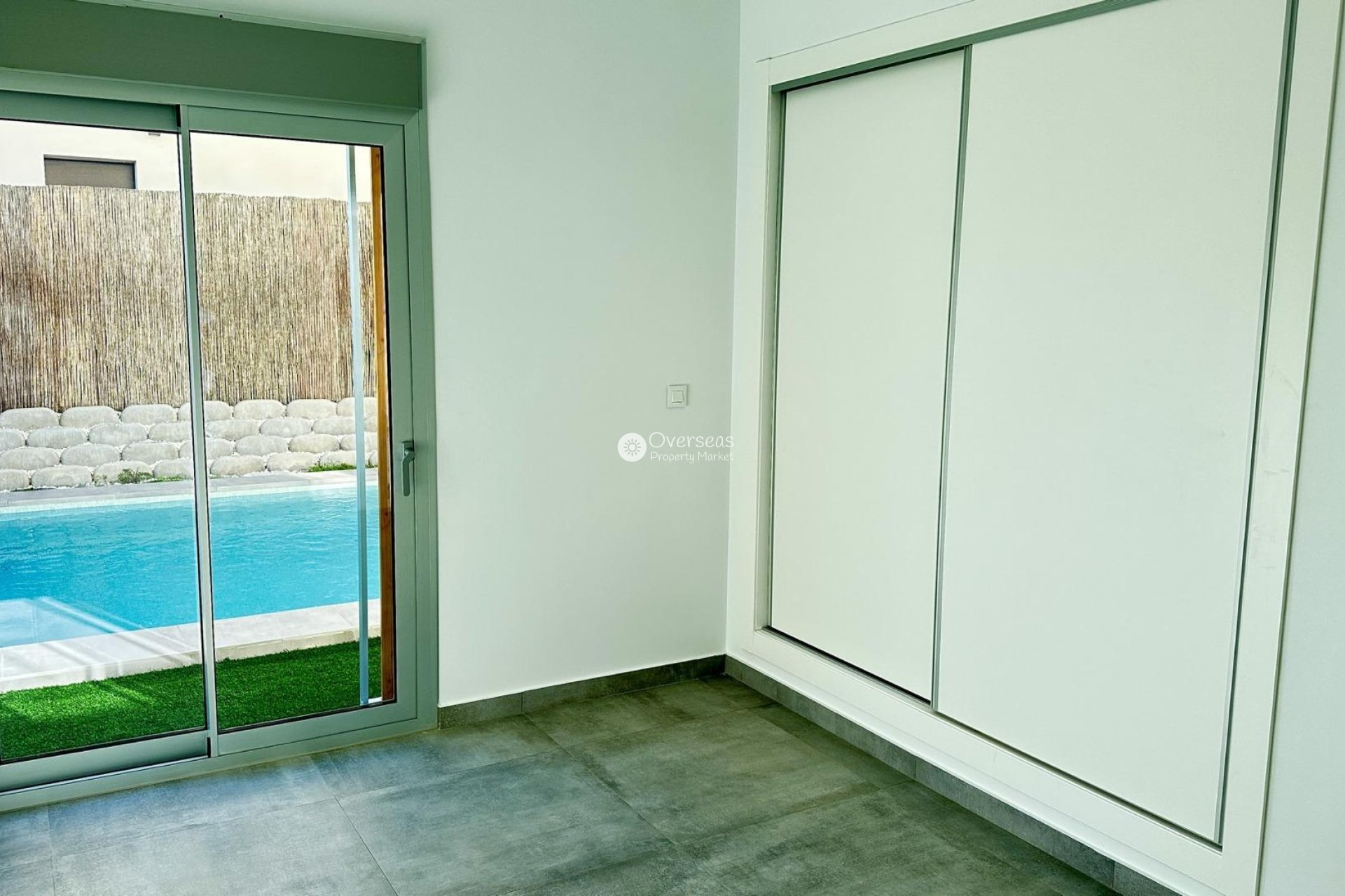 Obra nueva - Villa -
Algorfa