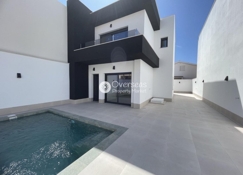 Obra nueva - Villa -
Almoradi