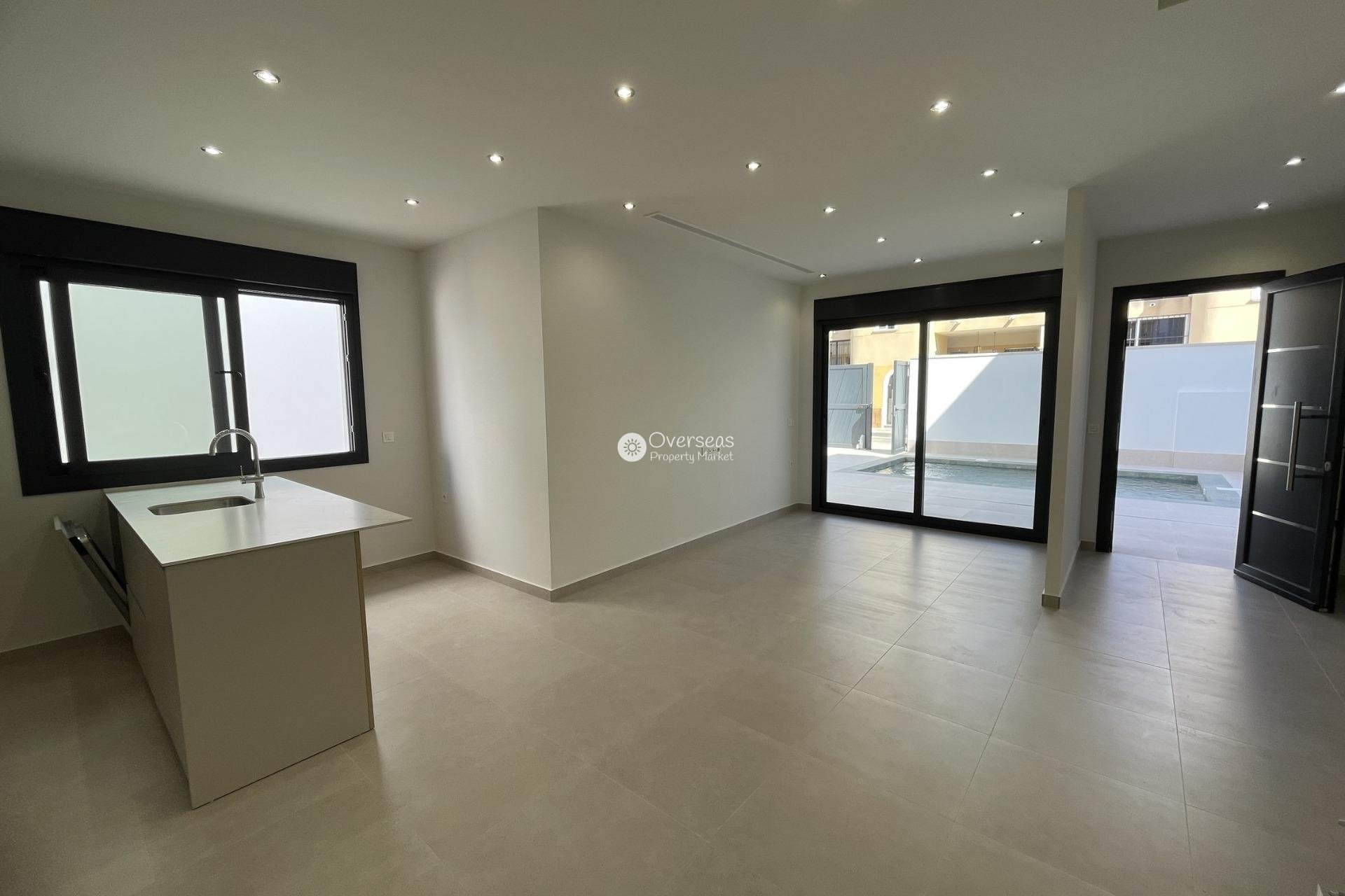 Obra nueva - Villa -
Almoradi