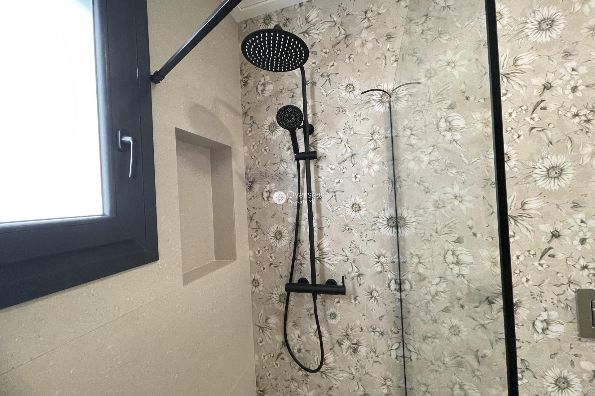 Obra nueva - Villa -
Almoradi