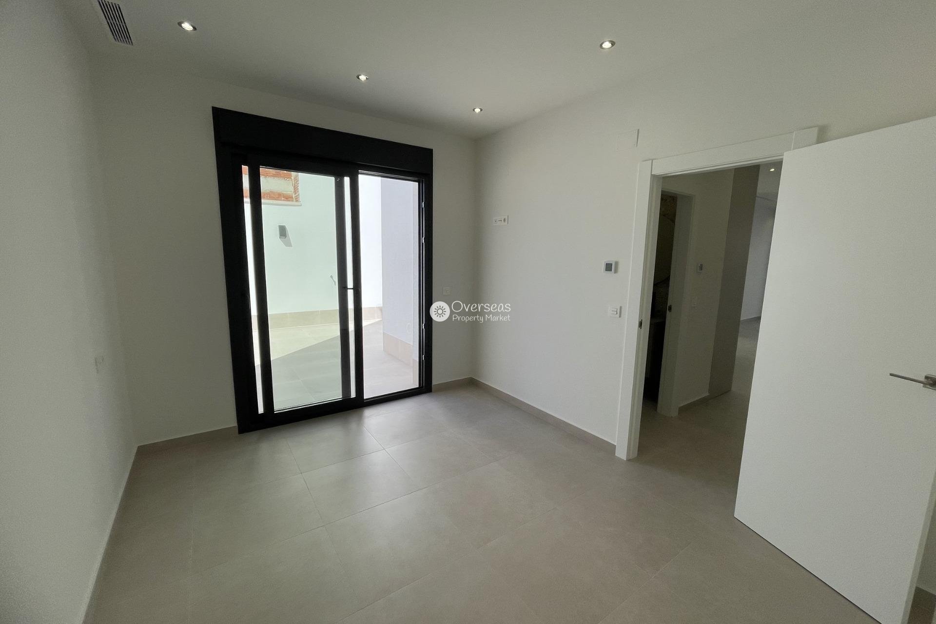 Obra nueva - Villa -
Almoradi